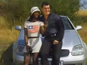 非洲戶外黑人女與白人男激情